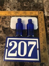 VTG PAIR Set 2 Cobalt Blue Apothecary Medicine Pharmaceutical Glass Bottle D1 F3