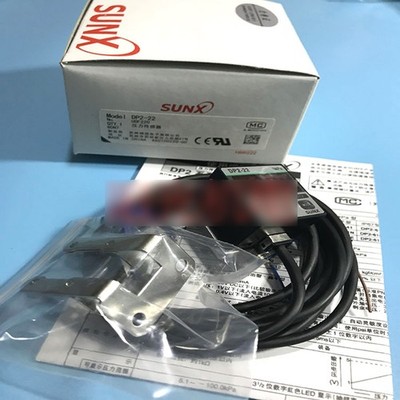 NEW in box   SUNX DIGITAL PRESSURE SENSOR DP2-22   #nm