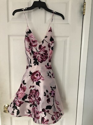 Party dress Size 5 Worn Once, Beautiful! Floral Satin Skater Pockets