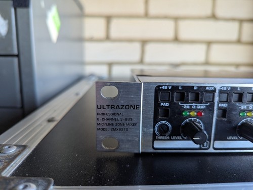 Behringer Ultrazone ZMX8210 8-Channel Zone Mixer - Picture 2 of 4