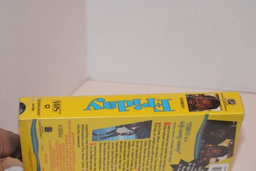 Friday Vhs 1995 Ice Cube Chris Tucker Rare Hyper Sticker Of Friday After Next - Foto 4 di 7