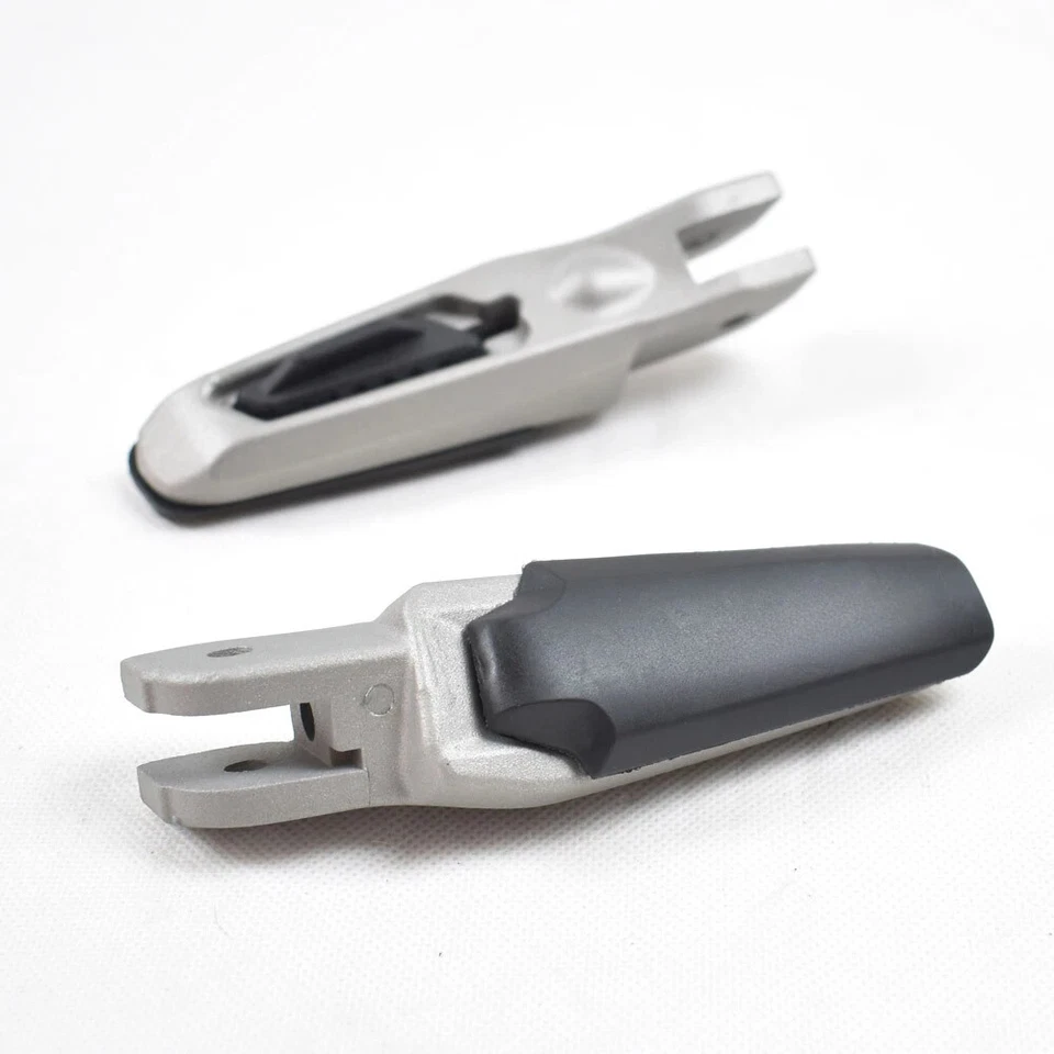 1Pair Rear Passenger Foot Pegs Footrests For Ducati Monster 821 1200S Motorcycle — 第 2/4 张图片