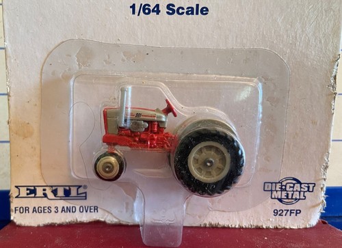 Ford 901 Powermaster Tractor 1:64 New Holland Blister Pack 1995 Mint On Card - Picture 2 of 3