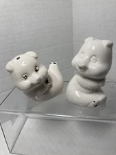 VTG Art Mark Ceramic White Pig Salt & Pepper Shakers Black Trim   1 Plug  Japan