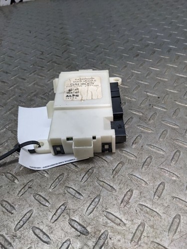 2000-2005 Buick LeSabre Front Right Power Window Control Module 1164099 - Picture 3 of 7