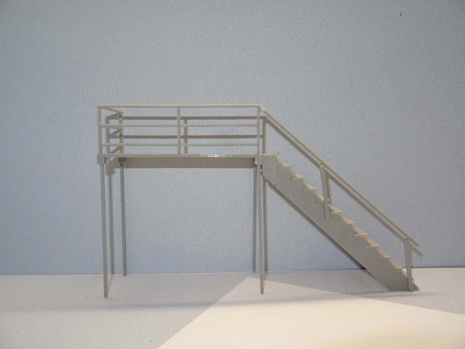 Neuheit 1:22,5  Metalltreppe Gitterstufen mit Podest Bausatz Modellbau Spur G - Bild 4 von 4