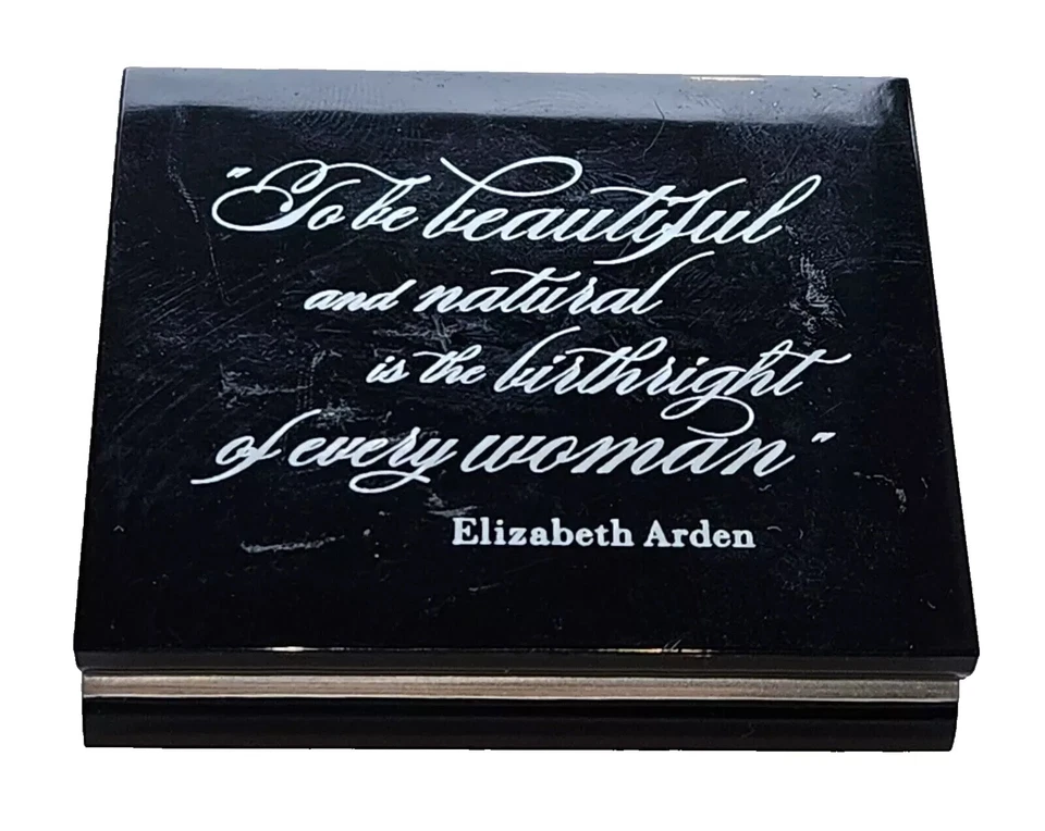 Elizabeth Arden Color Intrigue Eyeshadow Duo - Illusion Shades 3.4 g/0.12oz - Image 4 of 4