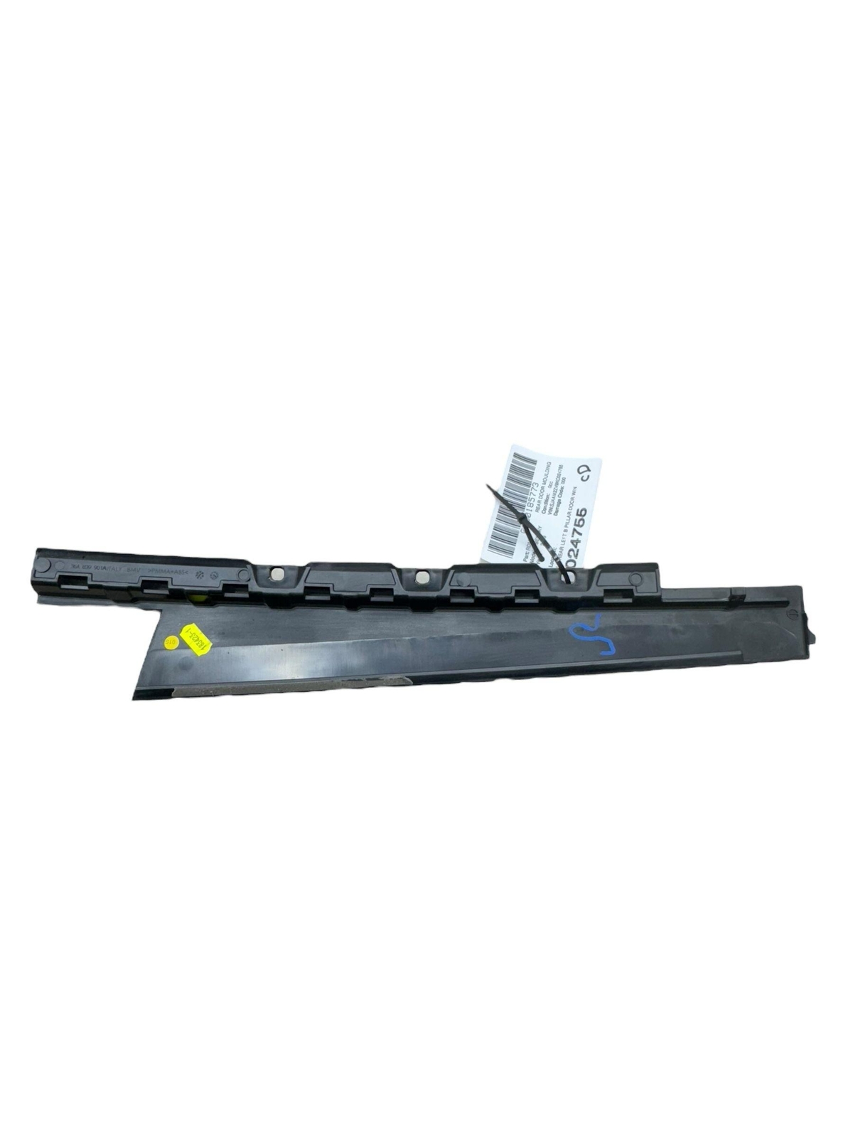 2016-2020 BENTLEY BENTAYGA REAR LEFT B PILLAR DOOR WINDOW MOULDING BLACK *MARKS*