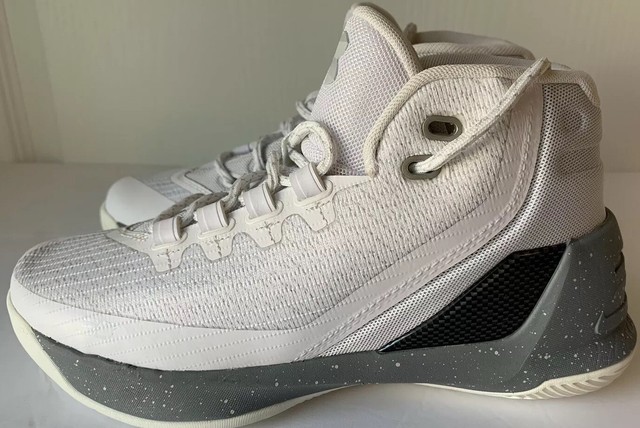 under armour kids gs curry 3