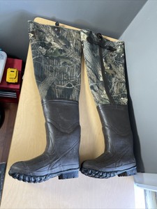 red ball insulated boots