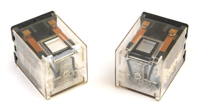 2er Set Elesta SKR 085 Relais Umschalter 110V AC 50/60Hz Industrierelais