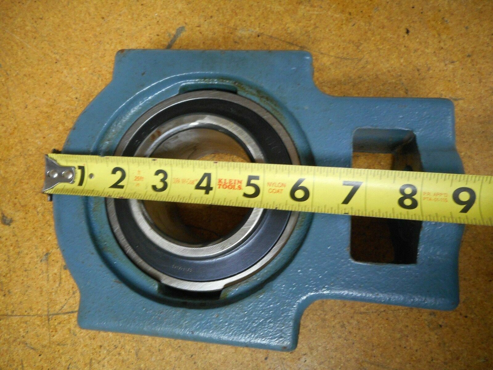 AMI Bearings, Inc. UTC21340 ST213 Housing UC21340 Bearing Insert New