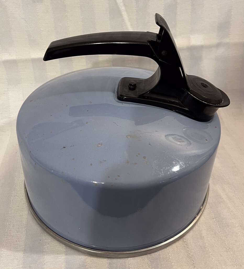 Mirro Teapot Whistling Tea Kettle 2.5 Quart Blue Aluminum USA Vintage