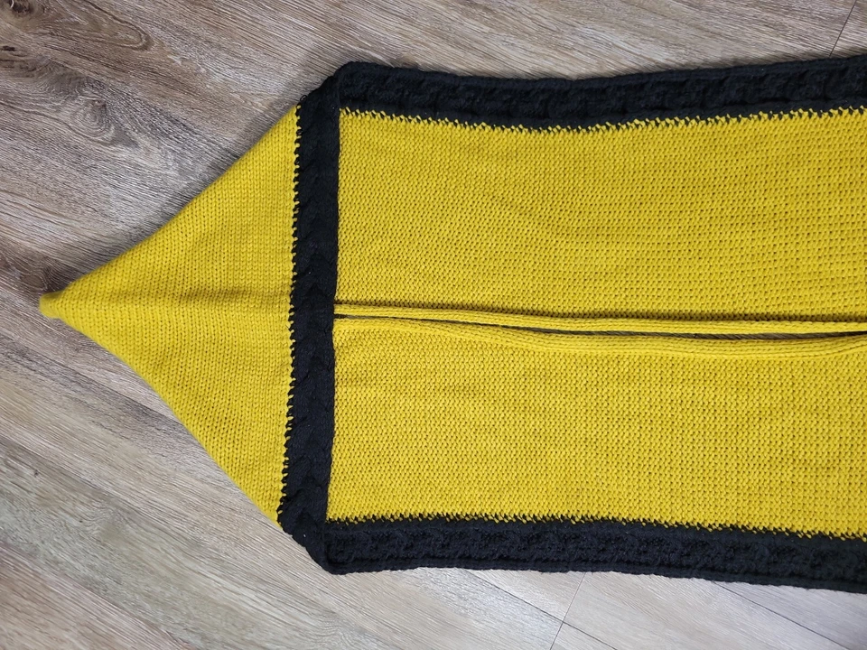 Bufanda con capucha unisex Harry Potter Hufflepuff parche tejido dorado negro para mujer Foto 4 de 4