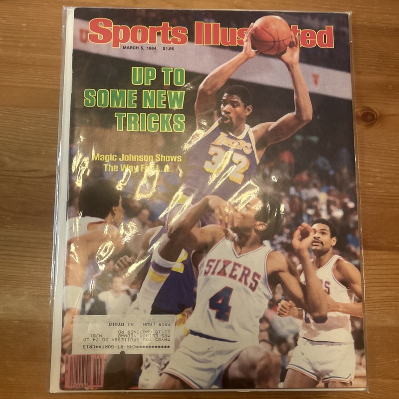 Sports Illustrated 3/5/84  MAGIC JOHNSON Lakers v 76ers