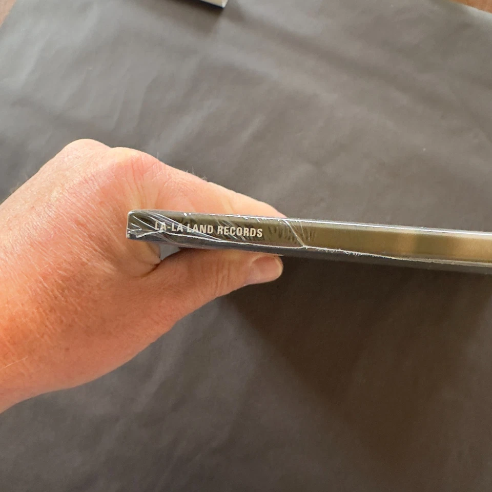 2025 JAMES BOND 007 GOLDFINGER OST EXCL GOLD BODY PAINT ED 1/300 LP SEALED HYPE - Image 4 of 4