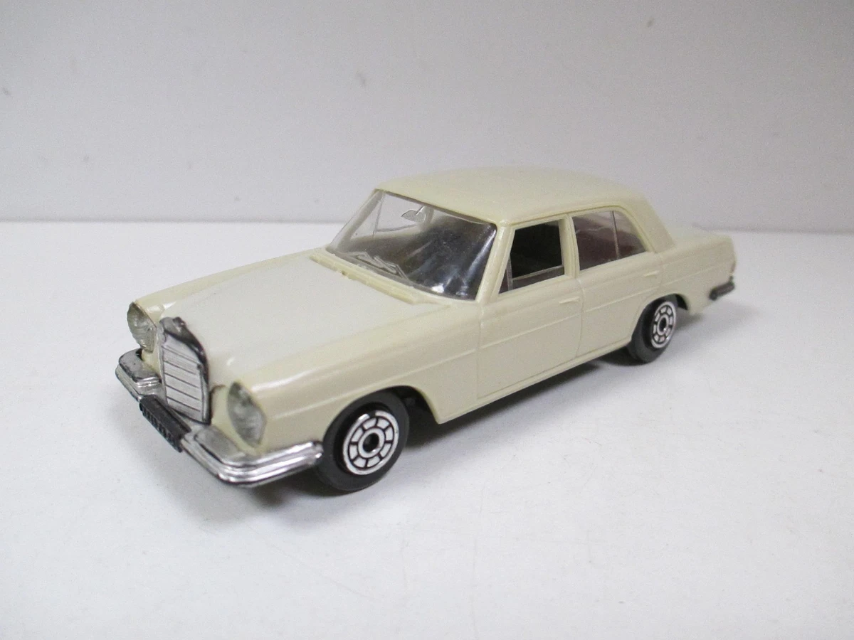 CLE coupé, AVANTGARDE, C236 (MANUFAKTUR gris grafito magno, Norev, 1:43