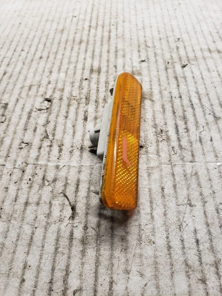 Marcador lateral de para-choque de luz de canto/parque para motorista mercado dos EUA compatível com 09-18 TIGUAN 1326132 - Imagem 2 de 4