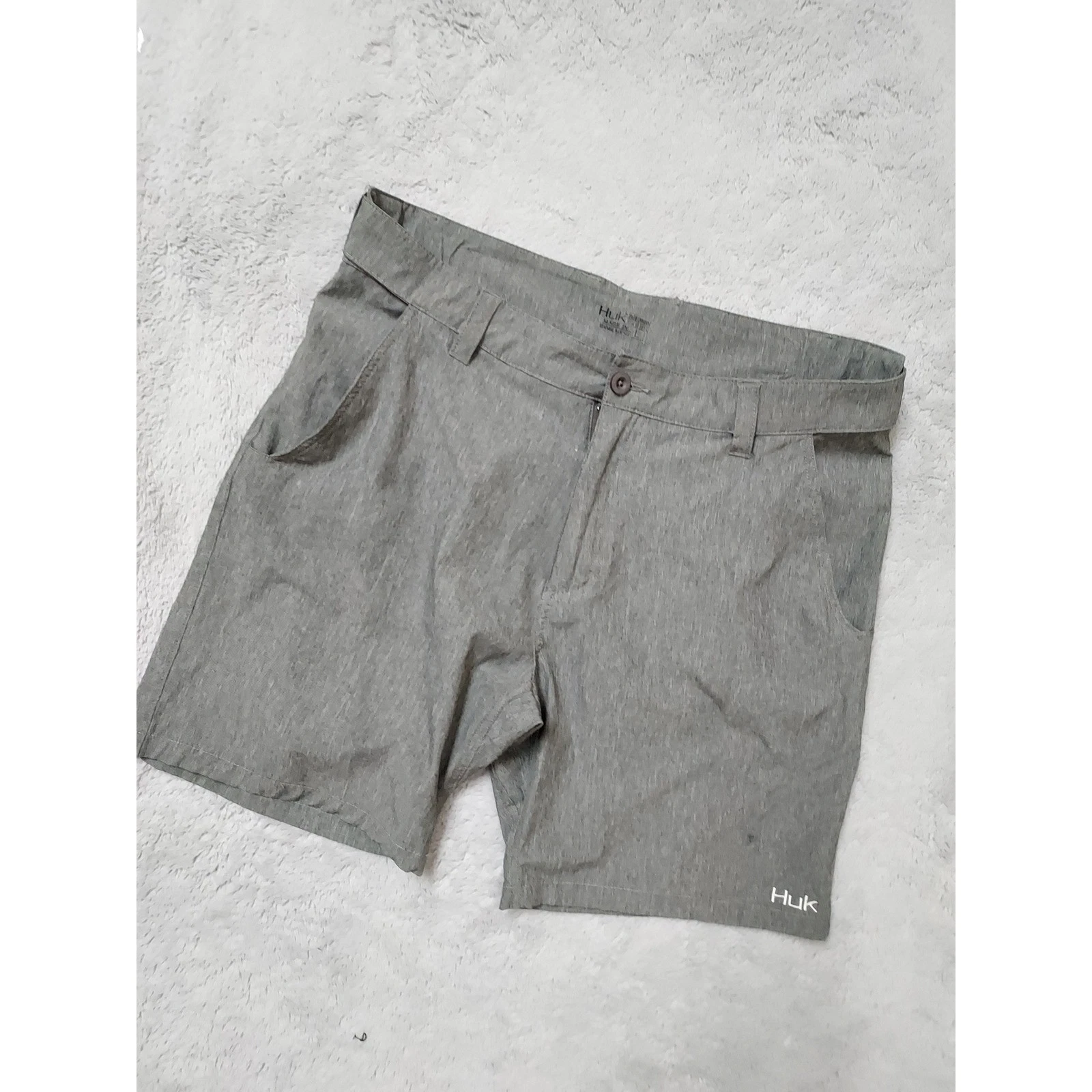 Huk Shorts Mens Size Large Performance Fishing Gray Adjustable Waist Boating L
