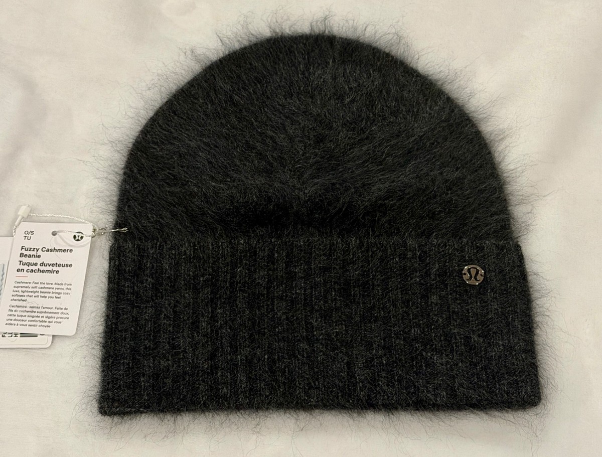 ? LULULEMON Fuzzy Cashmere Beanie Heathered Light Onyx NWT LULULEMON Fuzzy Cashmere Beanie Heathered | Mercari main image 3