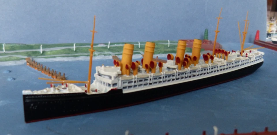 Mercator Metall Modell 426 - 1:1250 Passagierschiff Dampfer Kaiser Wilhelm 2