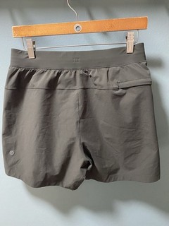 Lululemon Men’s Size Small Grey Eucalyptus Zeroed In 5” Linerless Short