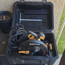 Bostitch BTE300 Circular Saw 7-1/4" Blade 120V Corded with Case & Blade