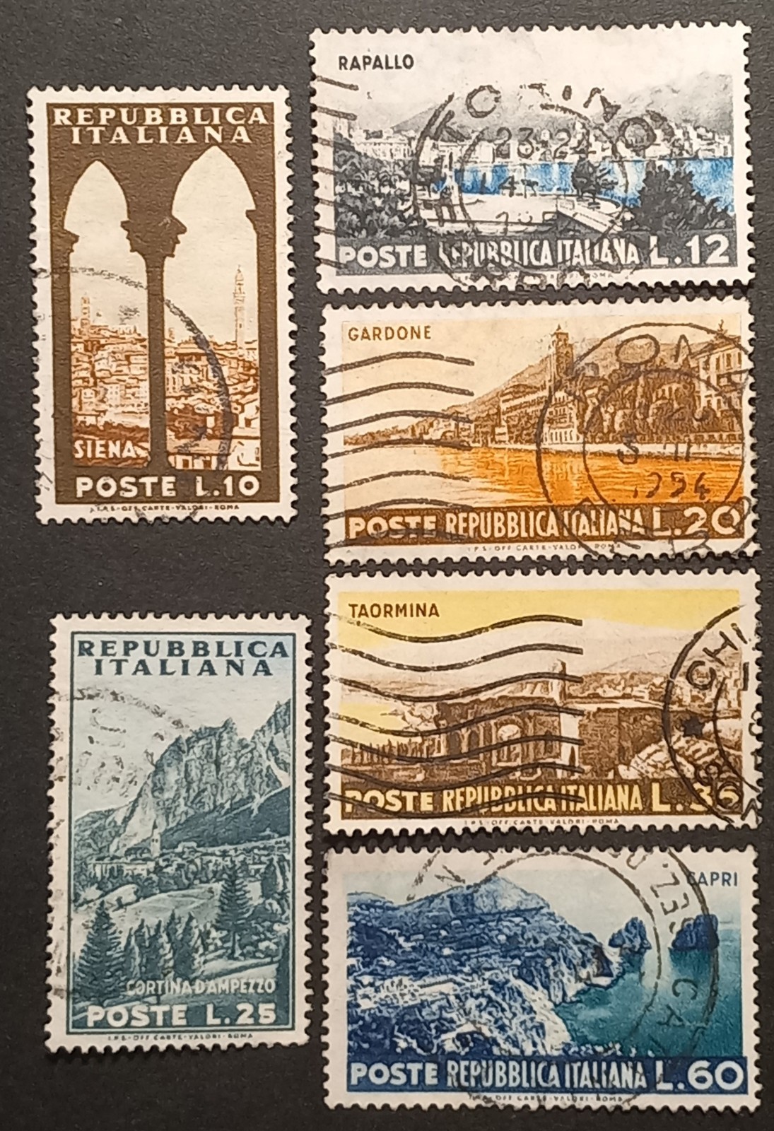 Foto 1 di 2