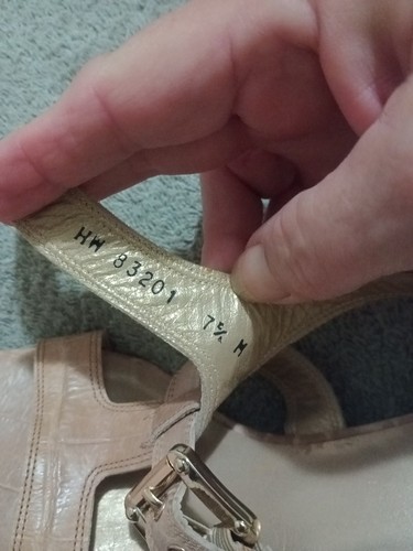 Stuart Weitzman 7.5 Strappy Sandals Block Heel - Picture 9 of 11