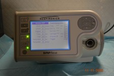 Philips Respironics BiPAP Focus Beatmungsgerät mit 2783 Betriebsstunden (NL)