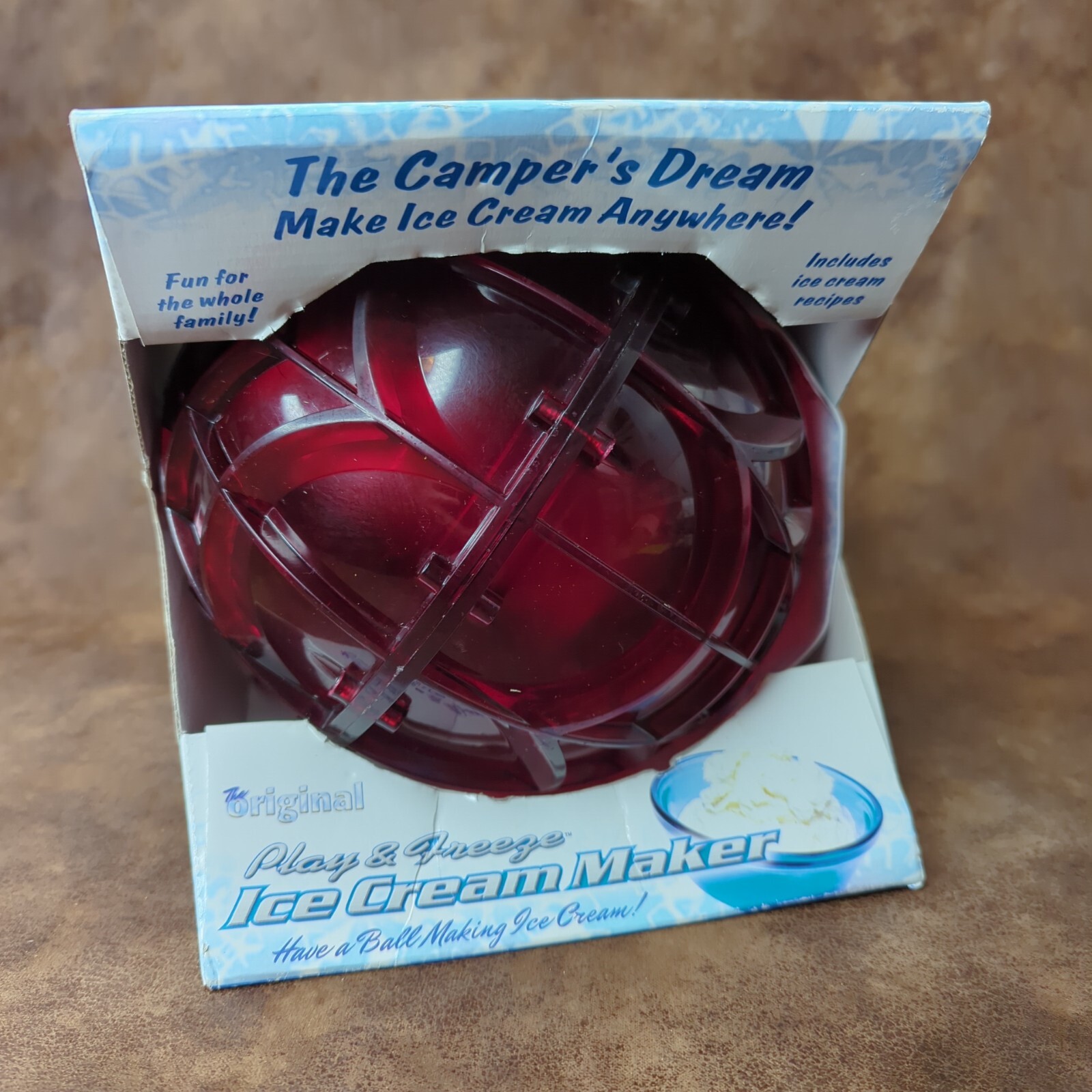 Camper's Dream The ORIGINAL Play and Freeze ICE CREAM MAKER BALL Red