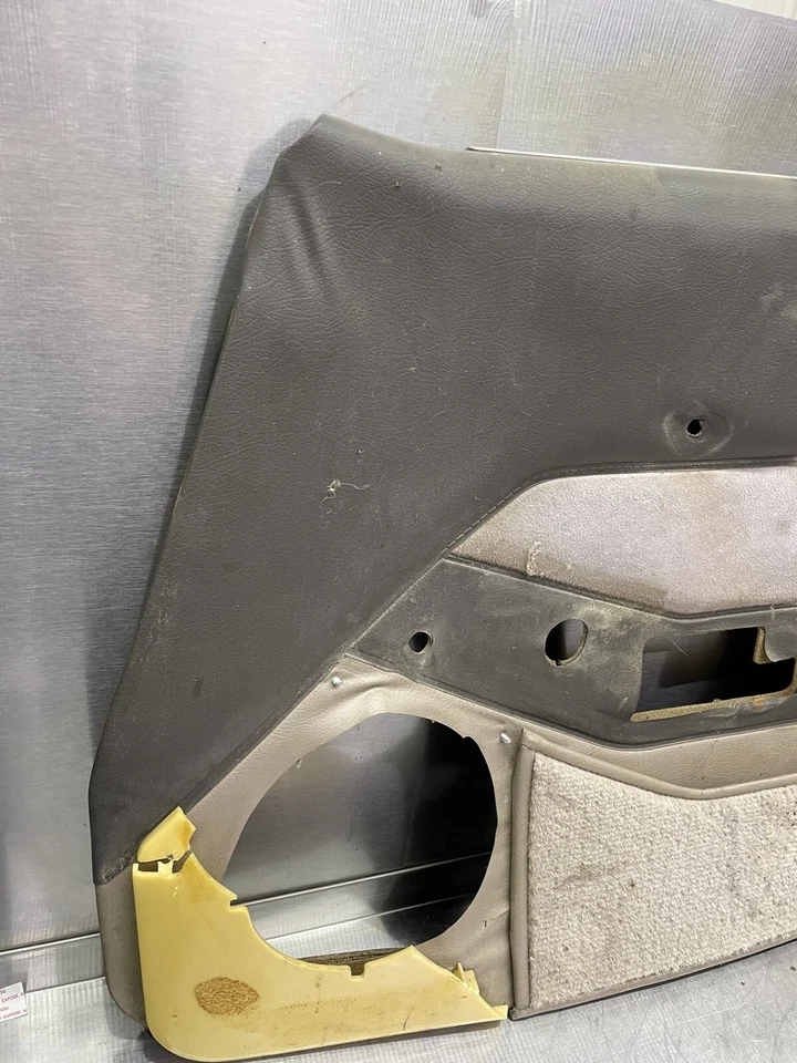 Nissan 300Zx Z31 1984-1989 2 plazas pasajero derecho panel puerta delantera gris Foto 2 de 4