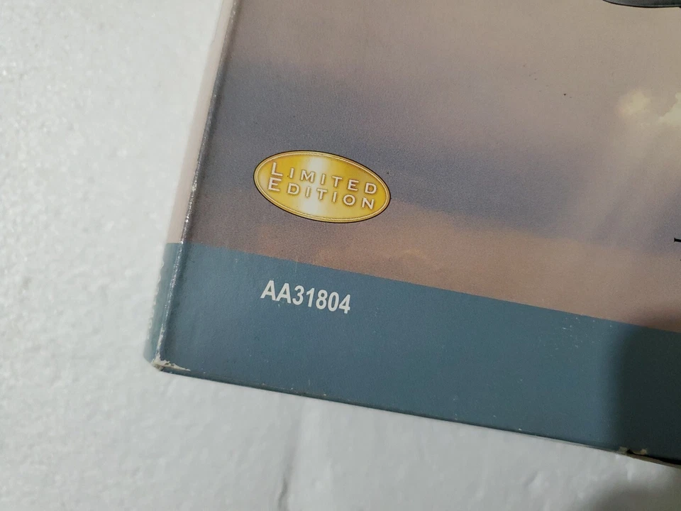 Corgi 1/144 Scale Aircraft AA31804 - Tupolev TU-4 Soviet Air Force Diecast - Image 3 of 4