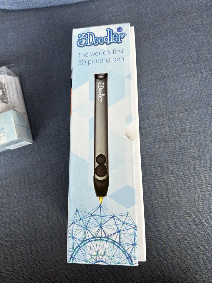 3Doodler 3D Printing Pen - BRAND NEW comes extra nibs (25) - Image 3 of 4
