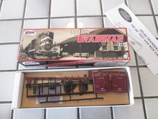 atlas ATSF SANTA FE 40 foot box car HO SCALE