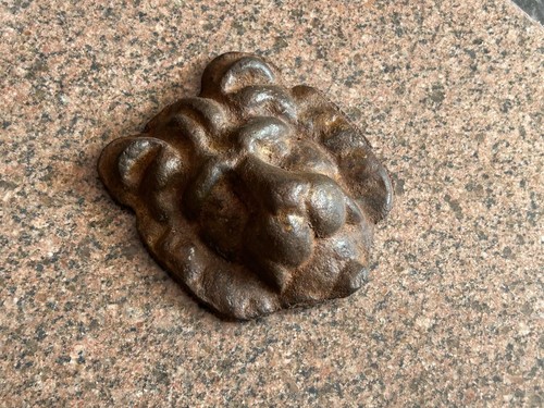 RARE OLD VINTAGE HAND FORGED HEAVY RUSTIC CAST IRON WALL/TABLE DECOR LION FACE, - Picture 3 of 12