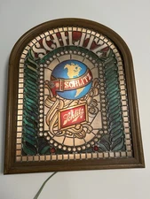 Rare Vintage 1977 Schlitz Beer Lighted Sign Faux Stained Glass Look Bar Light