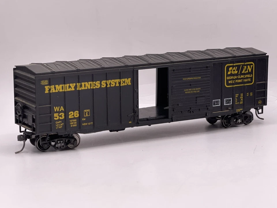 Athearn HO 3 bay hoppers (6) + 50' box car (1) SCL / L&N The Family Lines System - Image 4 of 4