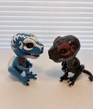 Lot Of 2 UNTAMED DINOSAUR FINGERLINGS TOYS T Rex 5" WORKING Sounds