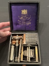 Vintage Wilkinson Sword Gentleman Travel Razo...