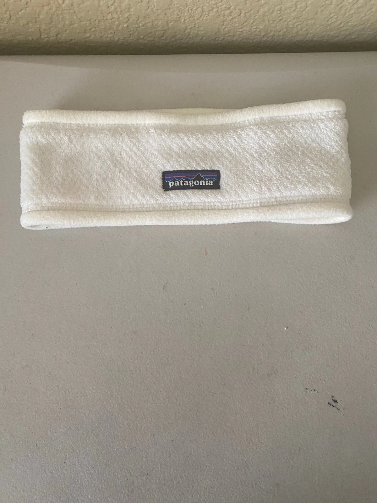 Womans Patagonia Re-Tool Headband Ear Warmer White Fleece One Size