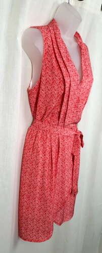 FOREVER 21 Red Chevron Print Wrap Dress Size M CR056 BB 05 - Picture 4 of 10
