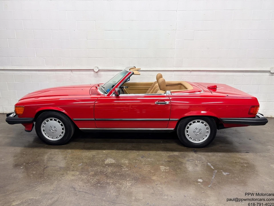 Mercedes-Benz 560SL 1987  Foto 4 de 4