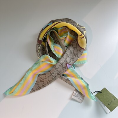 GUCCI バナナプリント スカーフ Gucci Bananya GG Web Stars Cartoon print silk Neck Scarf 70x70cm