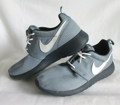 NEAR MINT! NIKE ROCHE RUNNING SHOE YOUTH 5Y COOL GRAY GREY 599728-015  SNEAKER