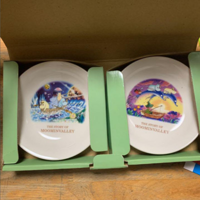 Moomin 2 plates THE STORY OF MOOMINVALLEY Not for sale Items stored at home used