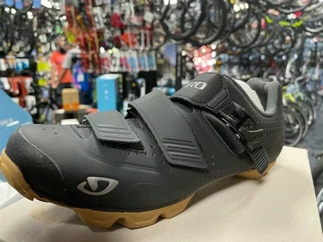 Giro privateer r mountain bike best sale shoes