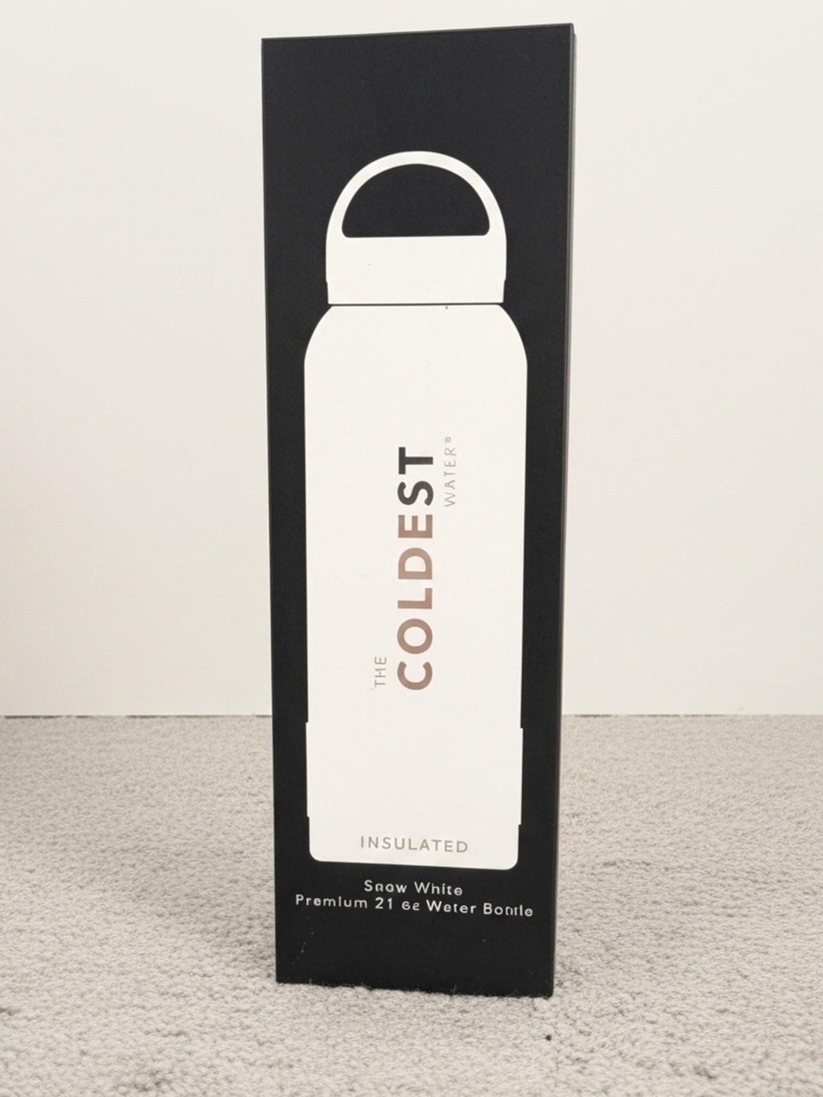 THE COLDEST.   21oz Water Bottle In Snow White AND extra Fli