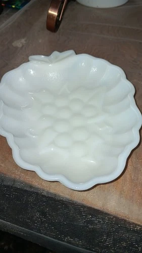 Vtg Milk Glass GRAPE Candy Dish Plate Bowl 1950s HAZEL ATLAS Retro Fruit Dessert