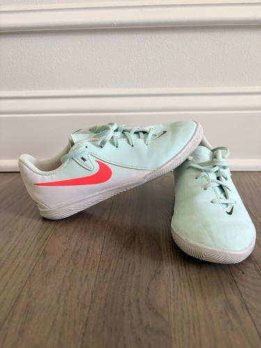 Nike Phantom GX Elite Youth Indoor Shoes Size 1 US